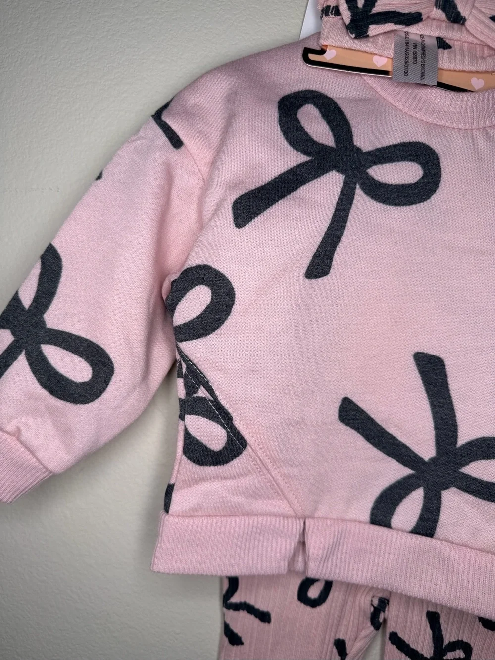 Kids Pink Bow-Print Pajama Set - Cozy Long Sleeve Top & Ribbed Pants